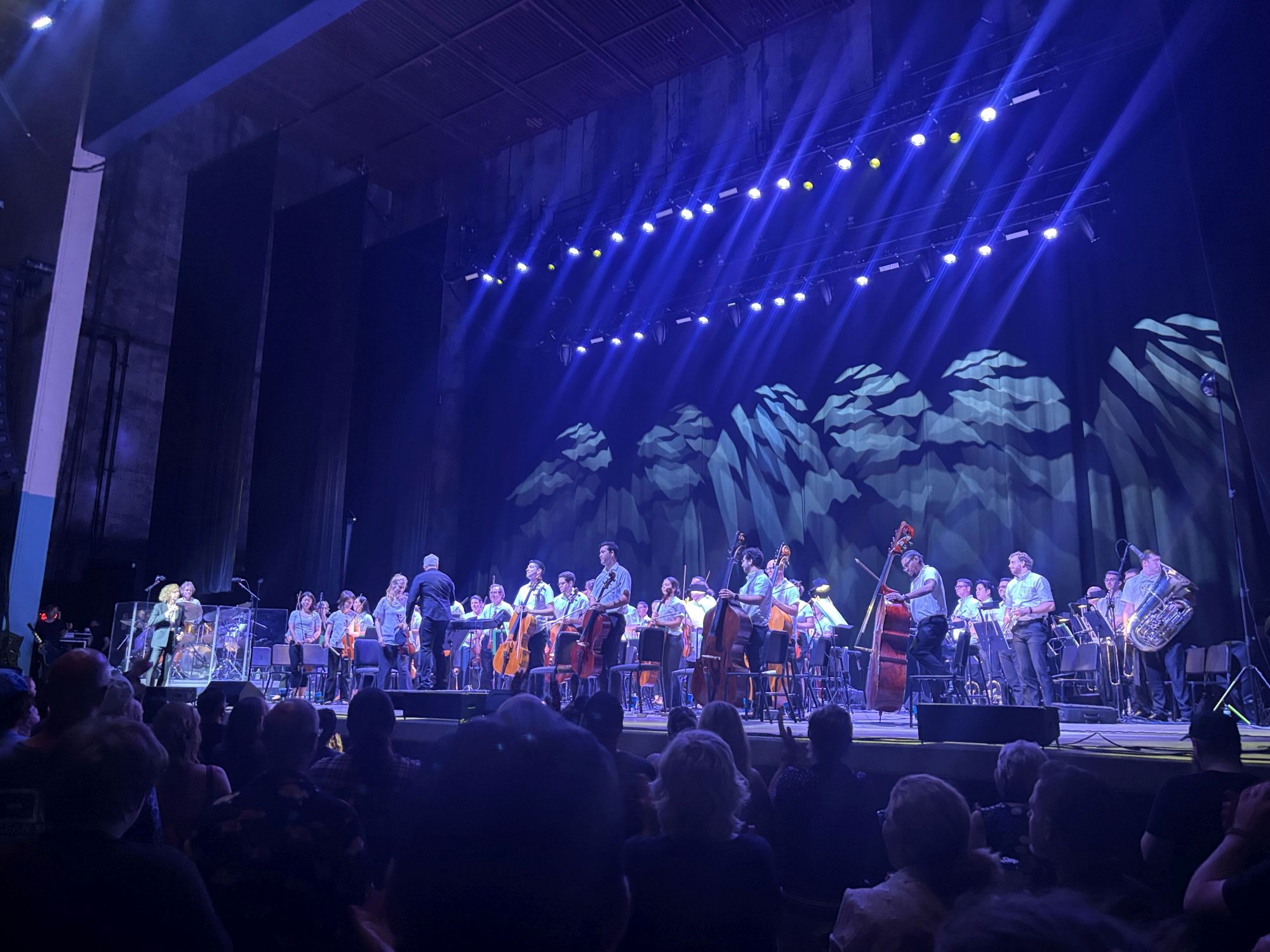 Beck2025-07-21CincinnatiSymphonyOrchestraRiverbendMusicCenterCincinnatiOH (5).jpg